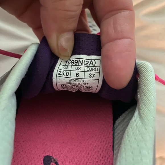 Brand New ASIC running shoe - Picture 1 of 4